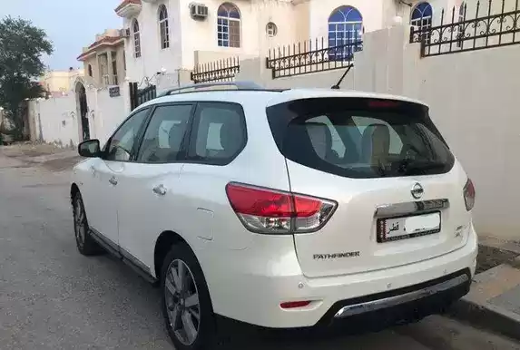 Utilisé Nissan Pathfinder À vendre au Doha #7995 - 1  image 